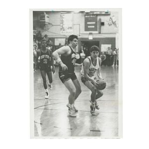 Vintage 1980s High School Basketball Game Player Photo Retro Kentucky 5x7